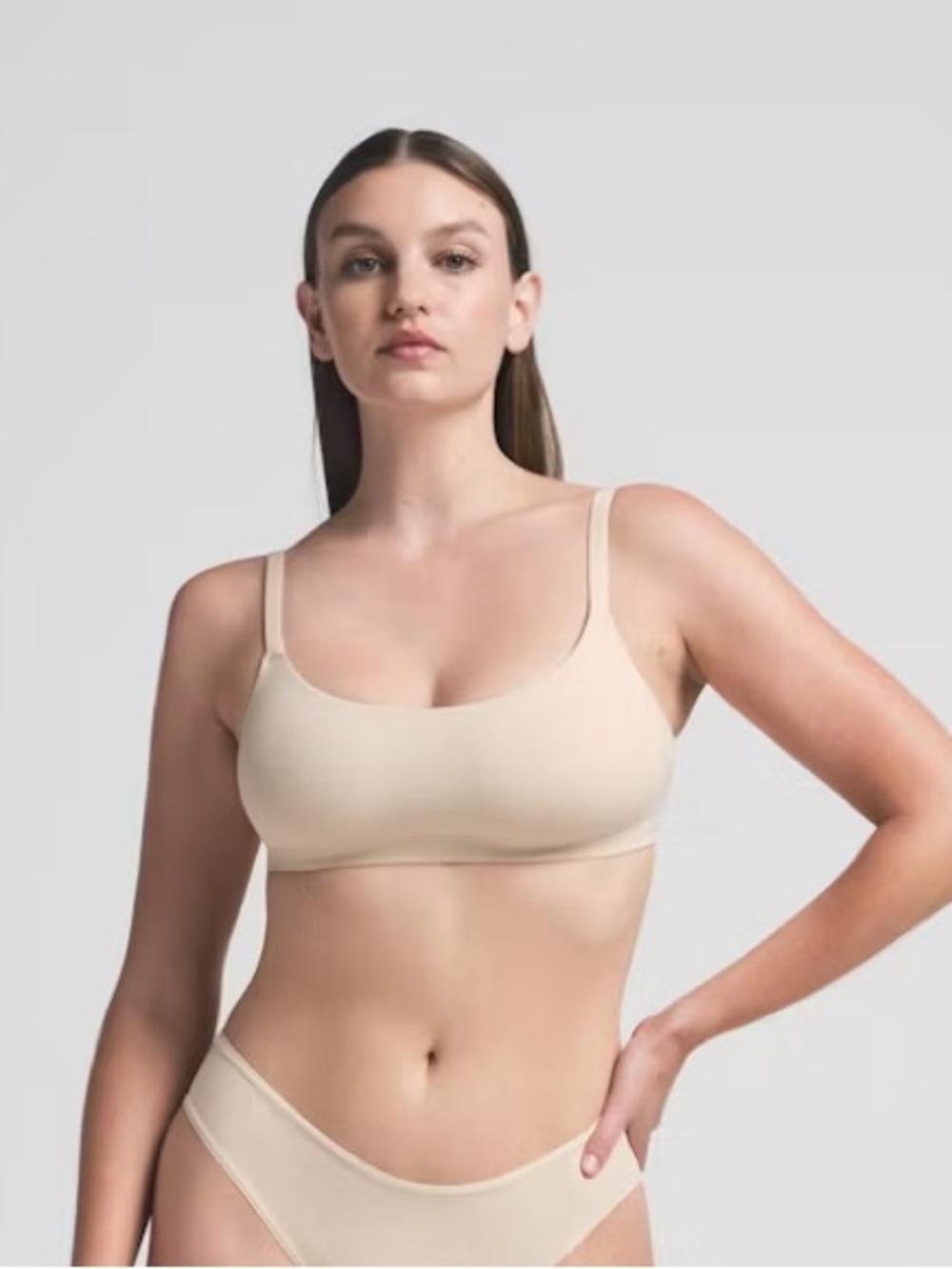 NWT Skims 4X Scoop Bralette Sand